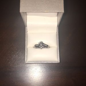White Gold Diamond wedding ring